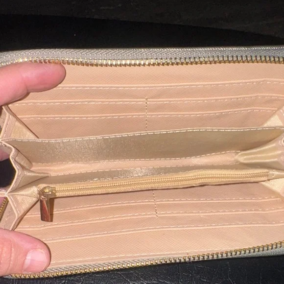 Dasein Elegant Gold Zip Around Full Size Wristlet NWOT - Picture 2 of 16